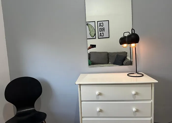 Apartamento C/Vista P O Mar No Leme